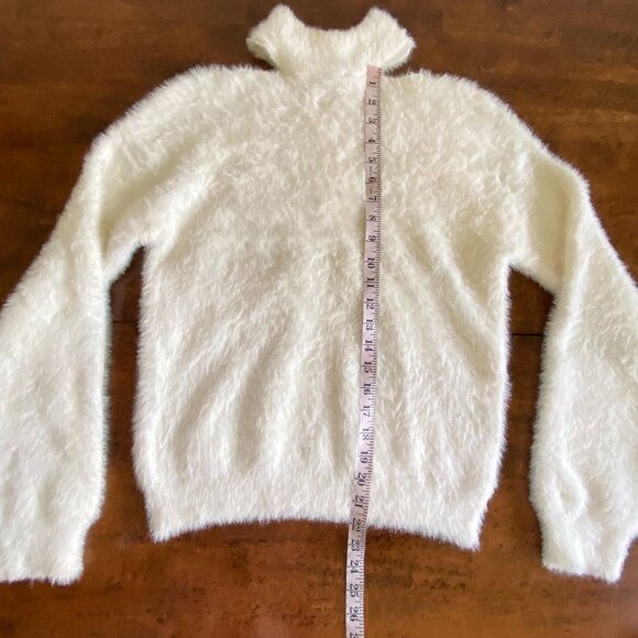 Joseph Ribkoff Fuzzy High Cutout Neck Cream Sweater Sm - Picture 9 of 10
